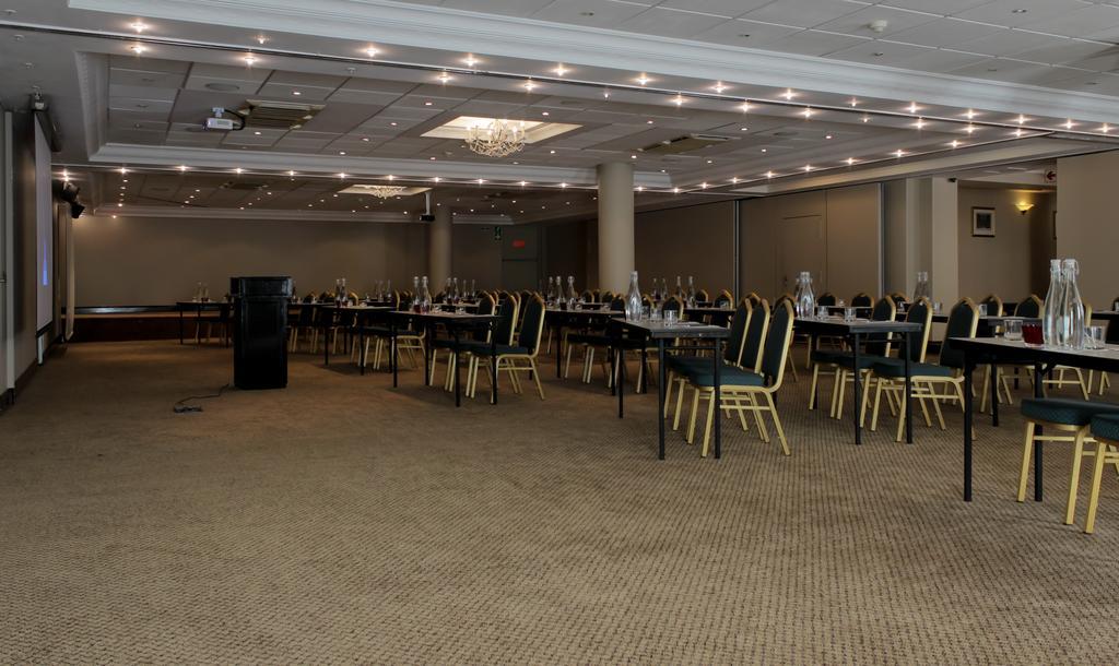 Hotel Le Vendome Cape Town Luaran gambar The conference room